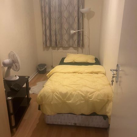 Double Alpha Apartment ลอนดอน ภายนอก รูปภาพ